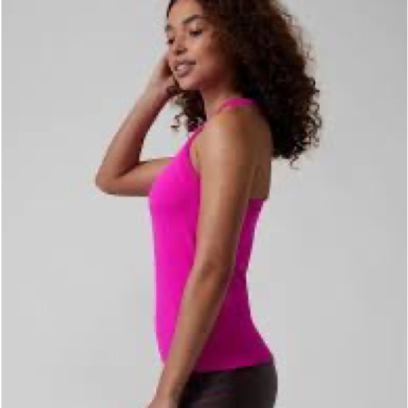 Athleta‎ Chi Racer Back Tank Fuchsia Sz M-EUC - Picture 1 of 7
